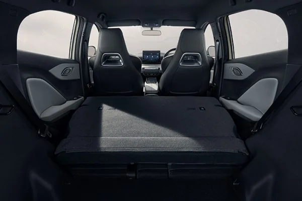 BYD ATTO 1 - Slide 3